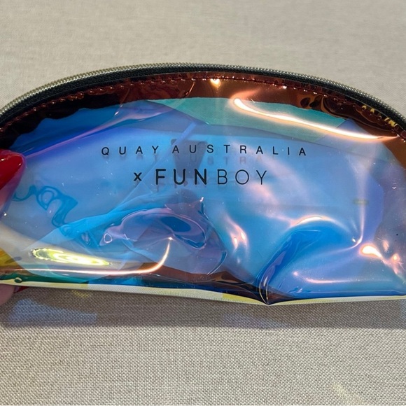 NWT Quay Australia “STAY AFLOAT” Pink/Pink Sunglasses - Picture 11 of 13